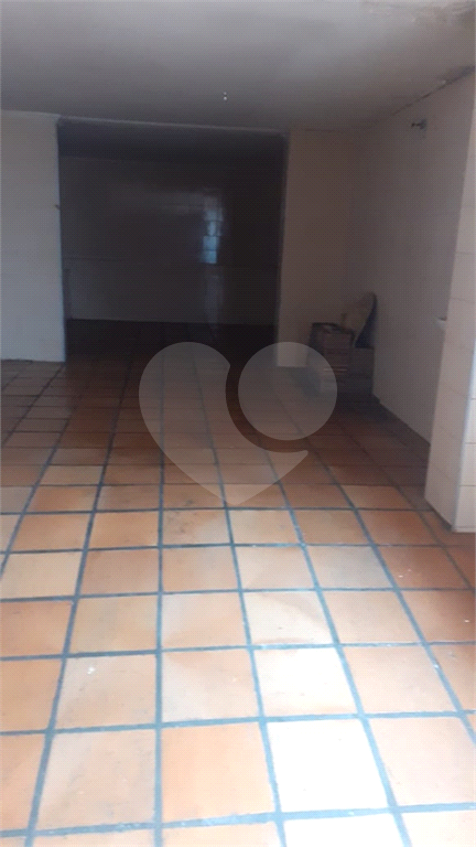 Casa à venda com 3 quartos, 200m² - Foto 18