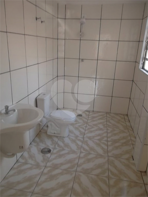 Prédio comercial e residencial Excelente no Jardim Brasil. 