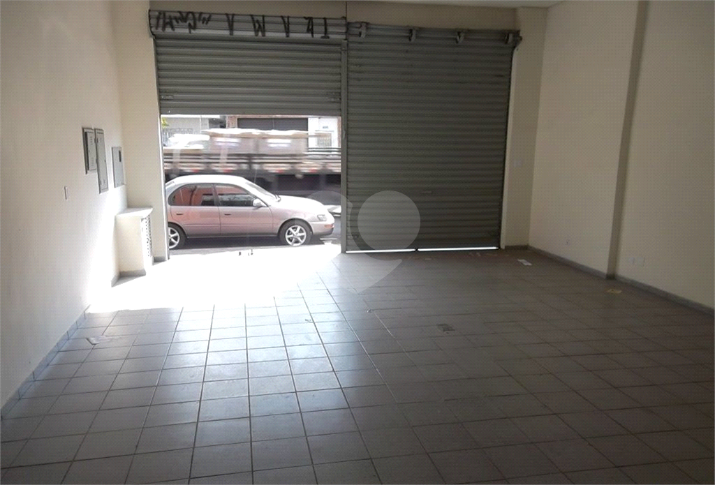 Prédio comercial e residencial Excelente no Jardim Brasil. 