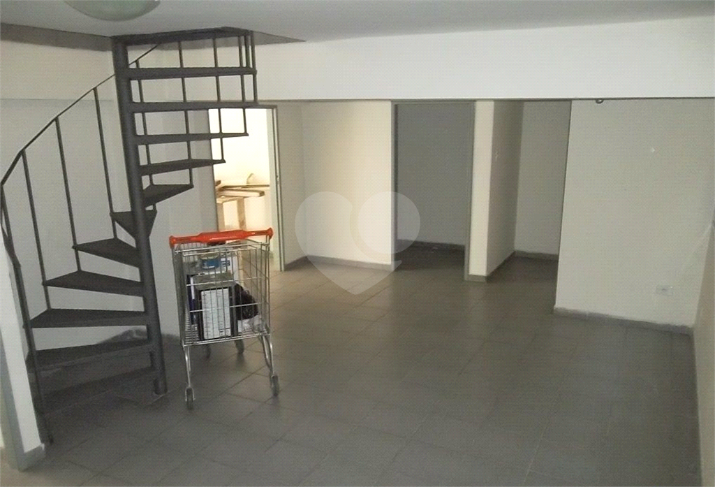 Prédio comercial e residencial Excelente no Jardim Brasil. 