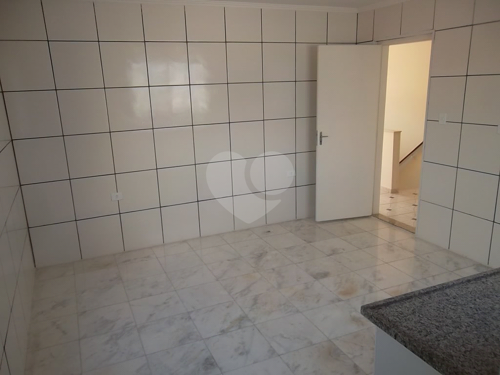 Prédio comercial e residencial Excelente no Jardim Brasil. 