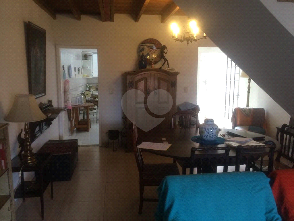 Sobrado à venda com 3 quartos, 130m² - Foto 1