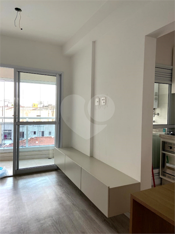 APARTAMENTO em CENTRO