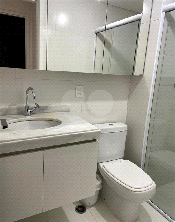 APARTAMENTO em CENTRO