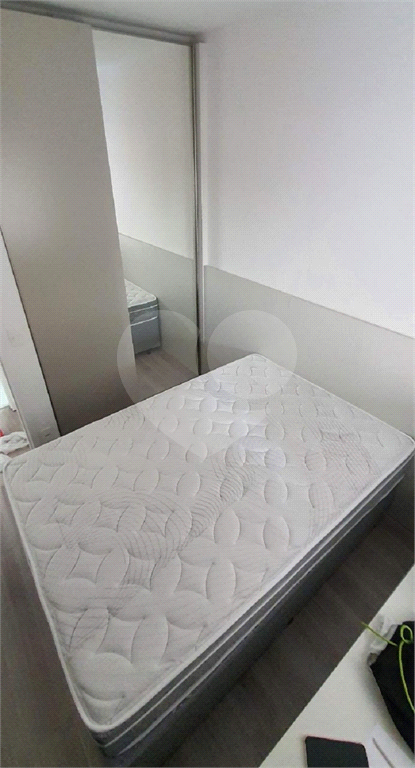 APARTAMENTO em CENTRO