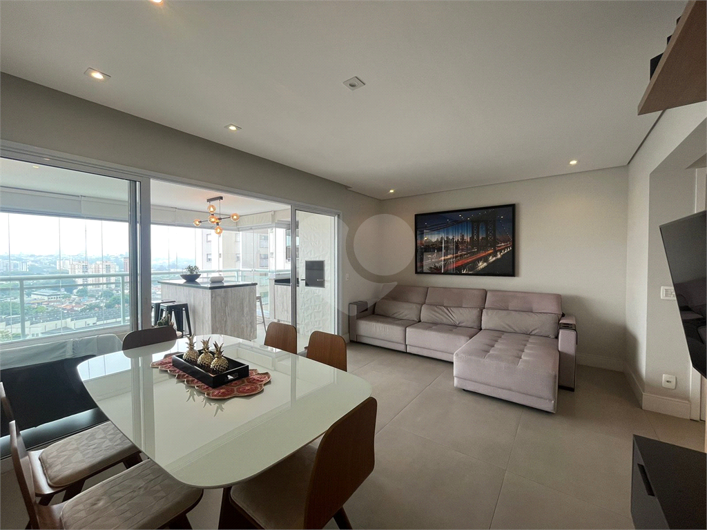 Apartamento de 117 m² na Barra Funda, com 3 suítes, 2 vagas