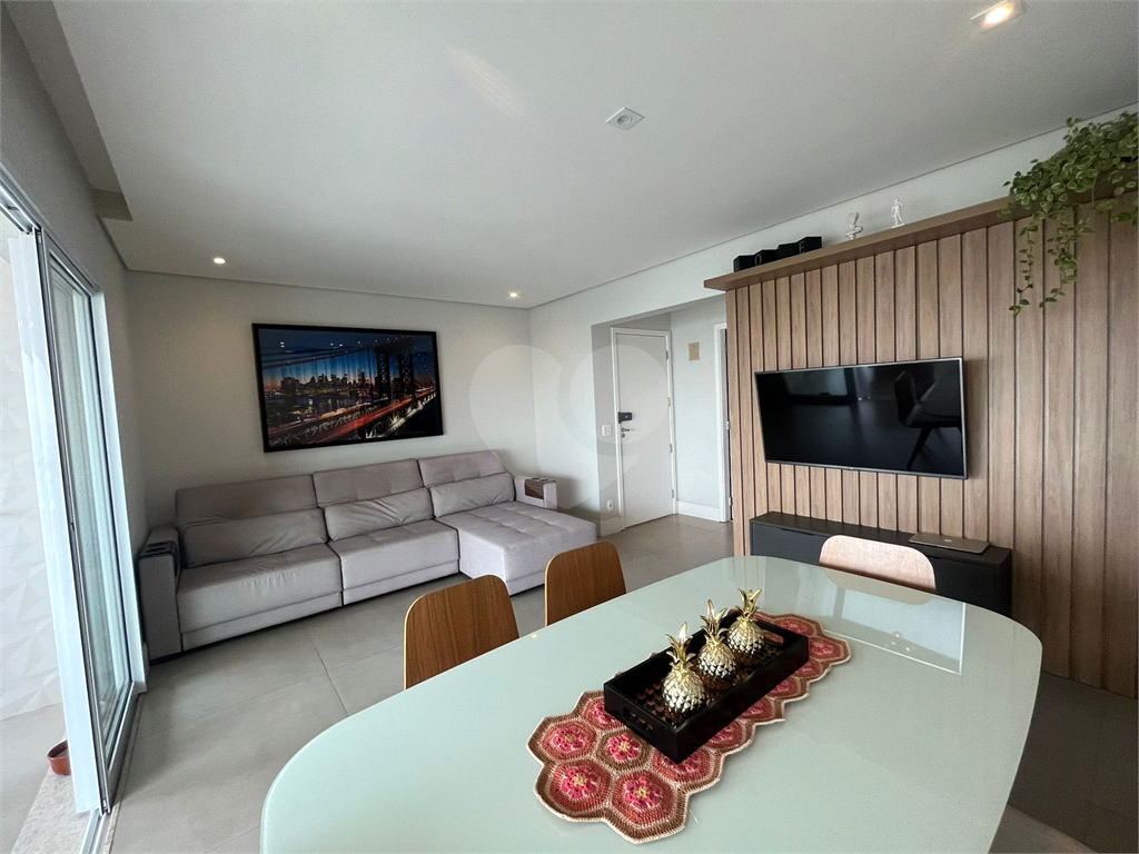 Apartamento de 117 m² na Barra Funda, com 3 suítes, 2 vagas