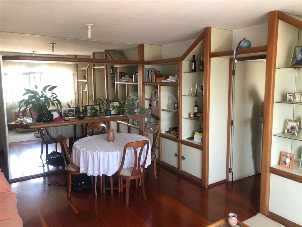 APARTAMENTO em PERDIZES