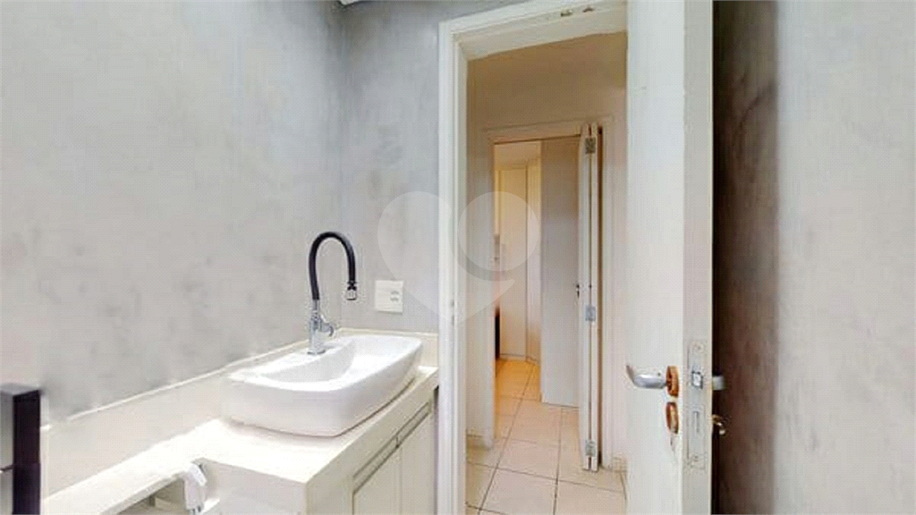 APARTAMENTO em MORUMBI
