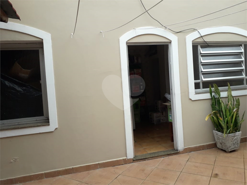 Casa à venda com 4 quartos, 240m² - Foto 15