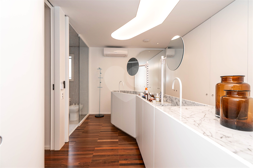 APTO 2 QUARTOS + SUITE + 2 VAGAS - JARDIM PAULISTA 
