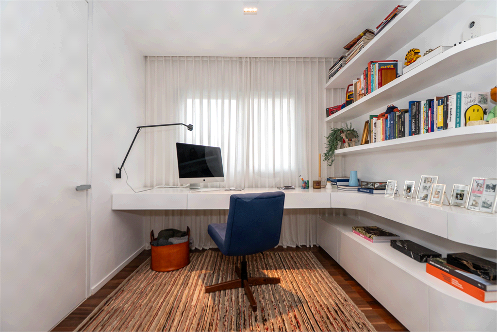 APTO 2 QUARTOS + SUITE + 2 VAGAS - JARDIM PAULISTA 