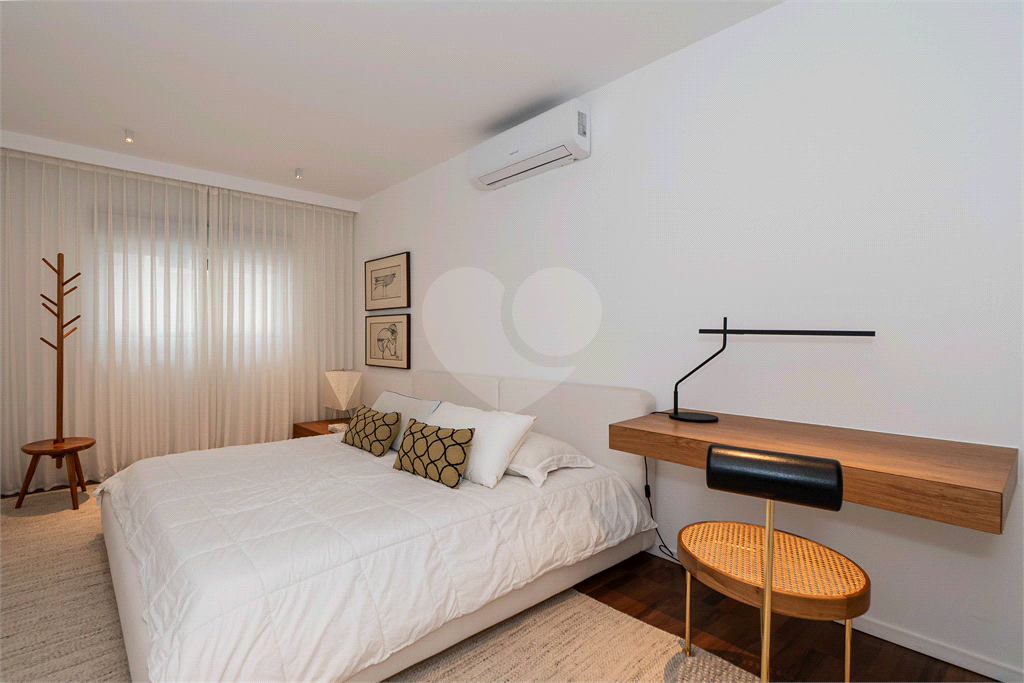 APTO 2 QUARTOS + SUITE + 2 VAGAS - JARDIM PAULISTA 