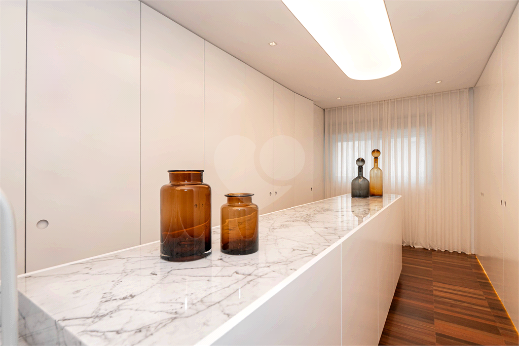APTO 2 QUARTOS + SUITE + 2 VAGAS - JARDIM PAULISTA 