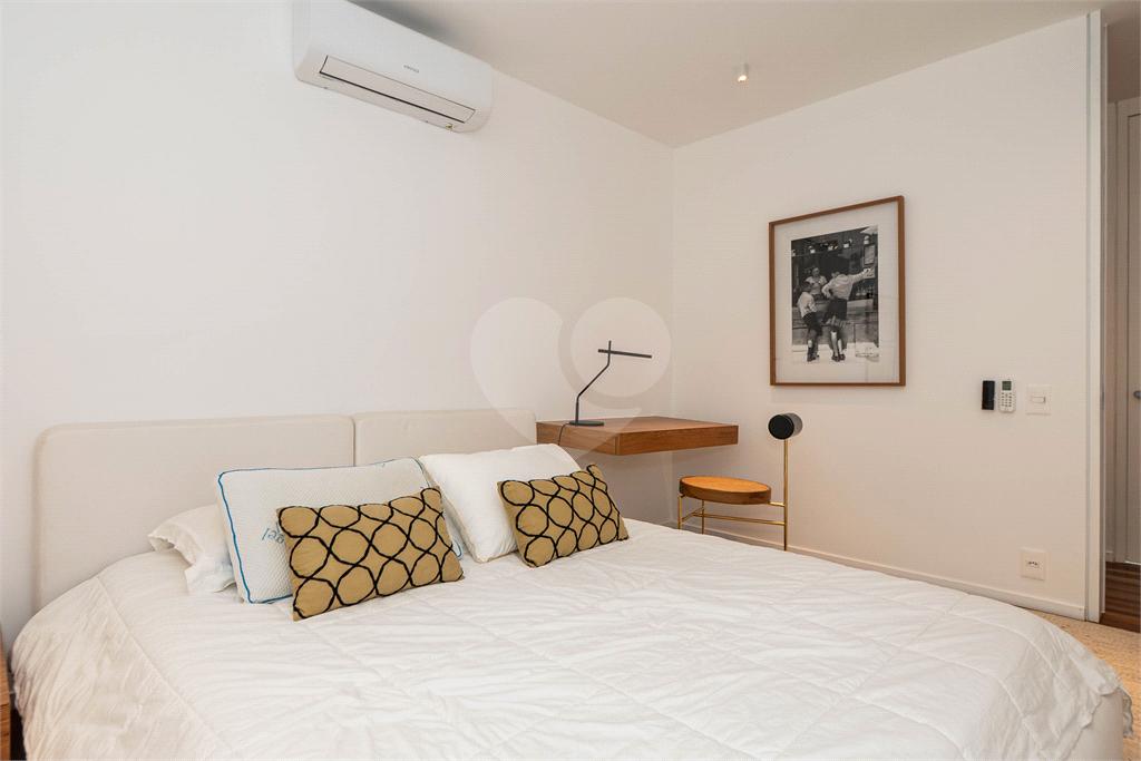 APTO 2 QUARTOS + SUITE + 2 VAGAS - JARDIM PAULISTA 