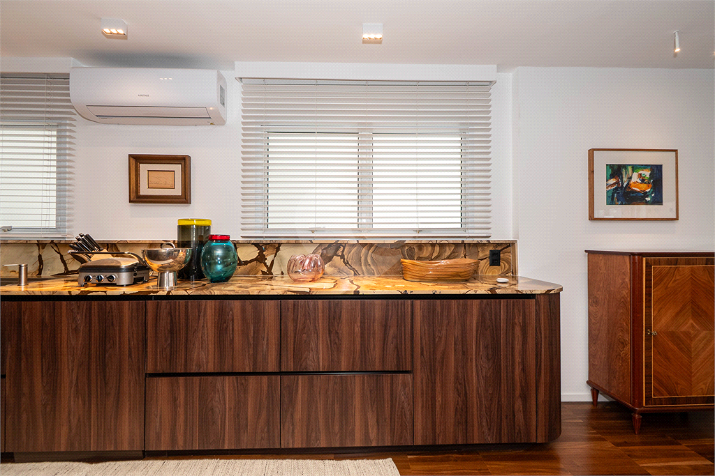 APTO 2 QUARTOS + SUITE + 2 VAGAS - JARDIM PAULISTA 