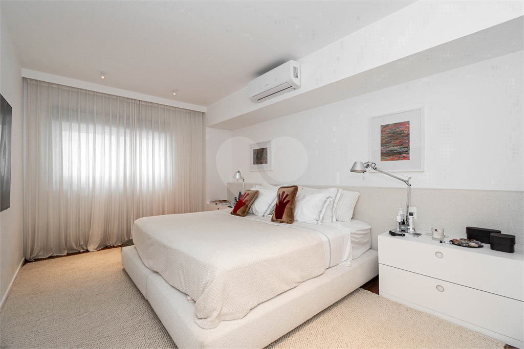APTO 2 QUARTOS + SUITE + 2 VAGAS - JARDIM PAULISTA 
