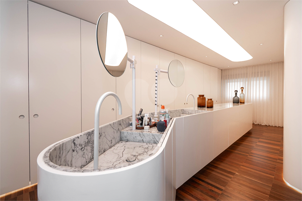 APTO 2 QUARTOS + SUITE + 2 VAGAS - JARDIM PAULISTA 