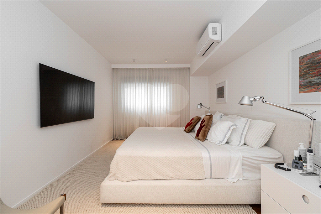APTO 2 QUARTOS + SUITE + 2 VAGAS - JARDIM PAULISTA 