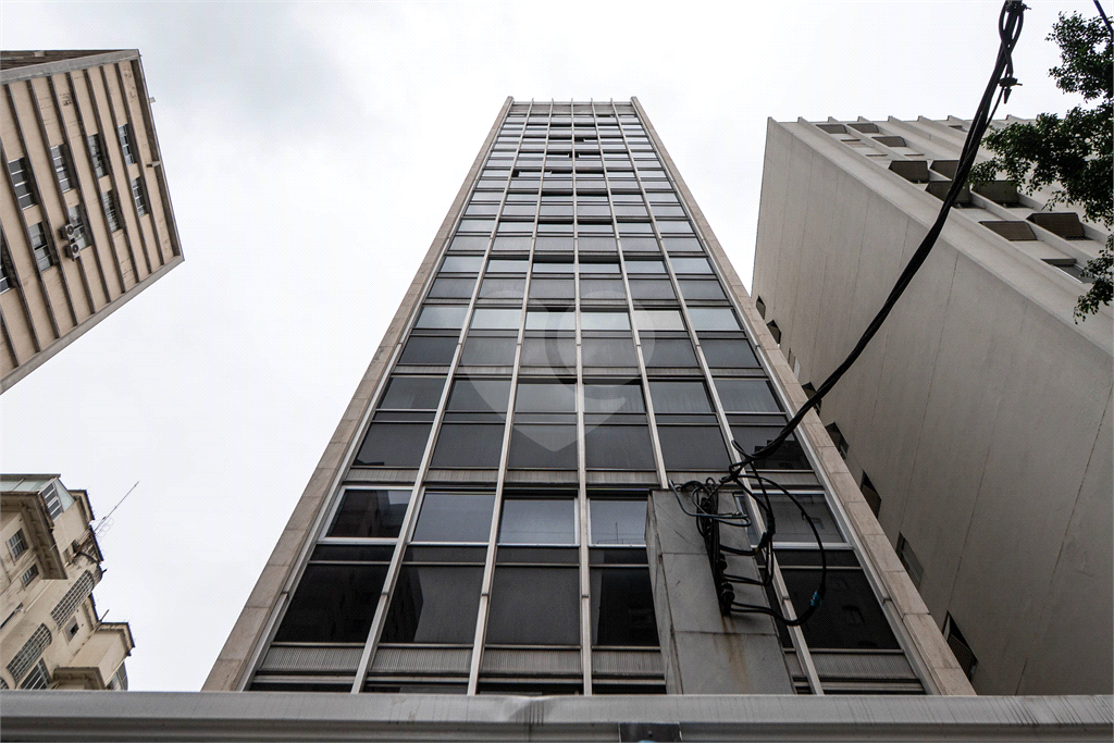 APTO 2 QUARTOS + SUITE + 2 VAGAS - JARDIM PAULISTA 