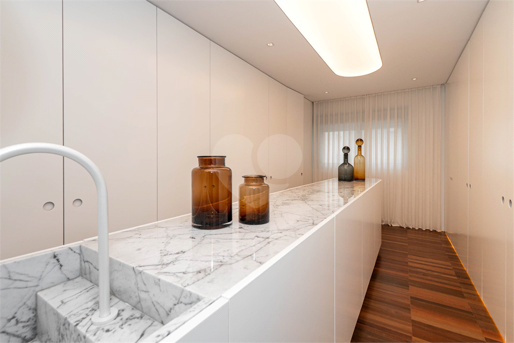 APTO 2 QUARTOS + SUITE + 2 VAGAS - JARDIM PAULISTA 