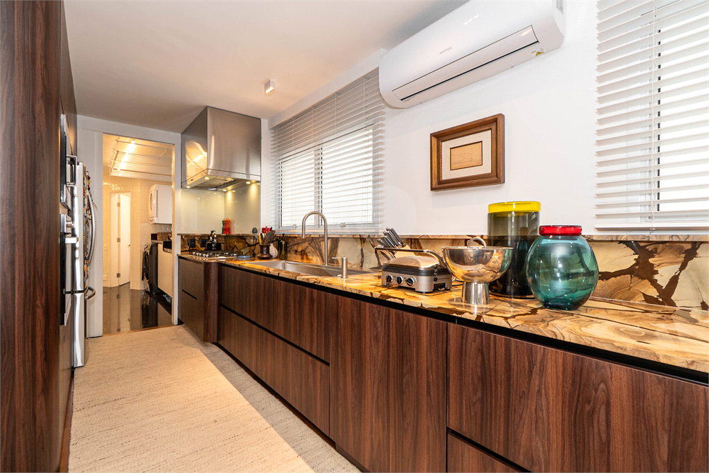 APTO 2 QUARTOS + SUITE + 2 VAGAS - JARDIM PAULISTA 