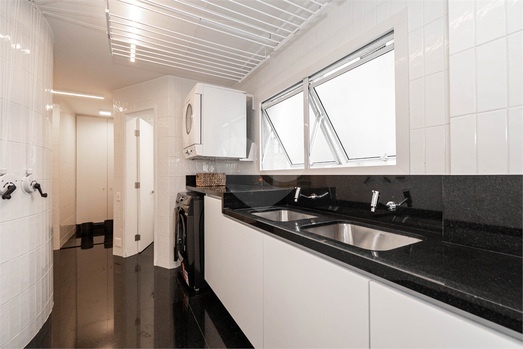 APTO 2 QUARTOS + SUITE + 2 VAGAS - JARDIM PAULISTA 