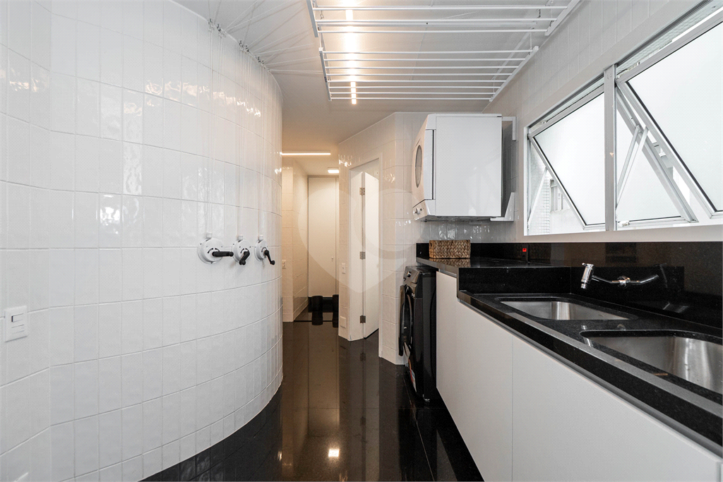 APTO 2 QUARTOS + SUITE + 2 VAGAS - JARDIM PAULISTA 