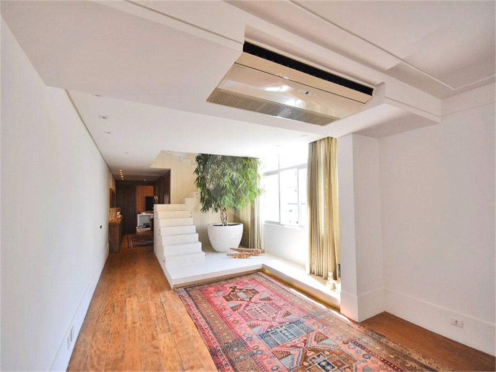 Cobertura Duplex à venda no Jardim Paulista 