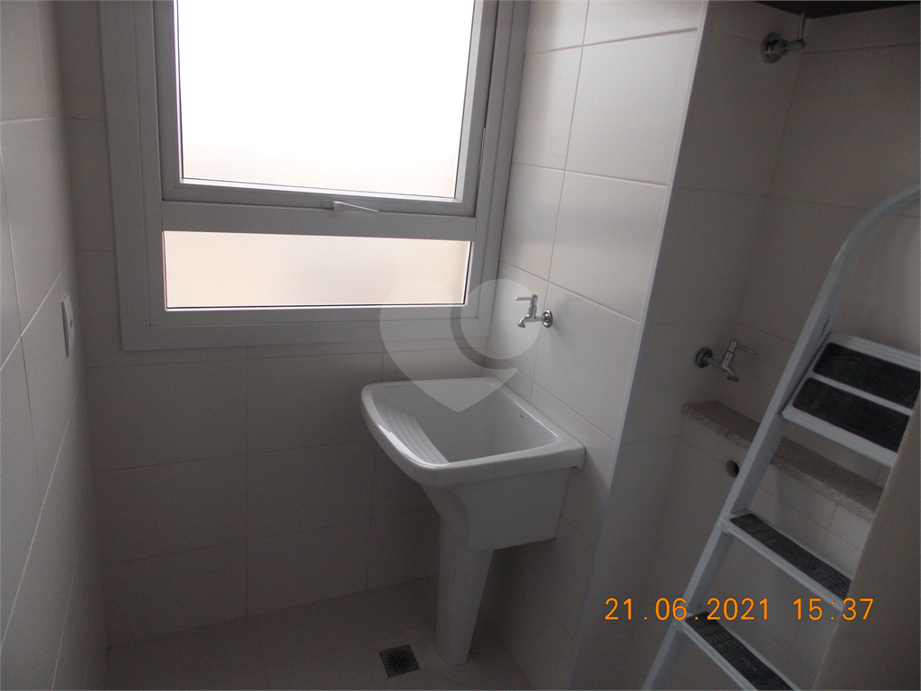 Apartamento à venda com 2 quartos, 77m² - Foto 3