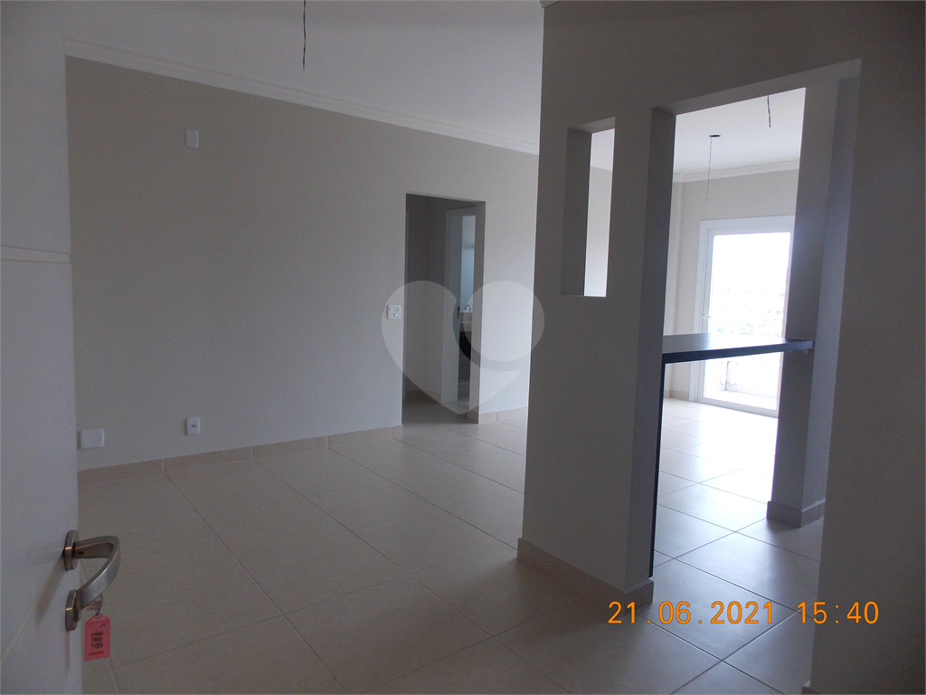 Apartamento à venda com 2 quartos, 77m² - Foto 19