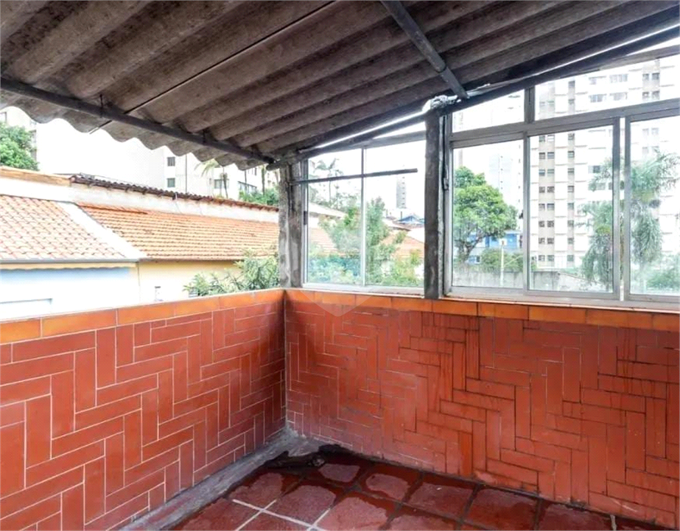 Casa de vila em Santana para locação ou venda.
