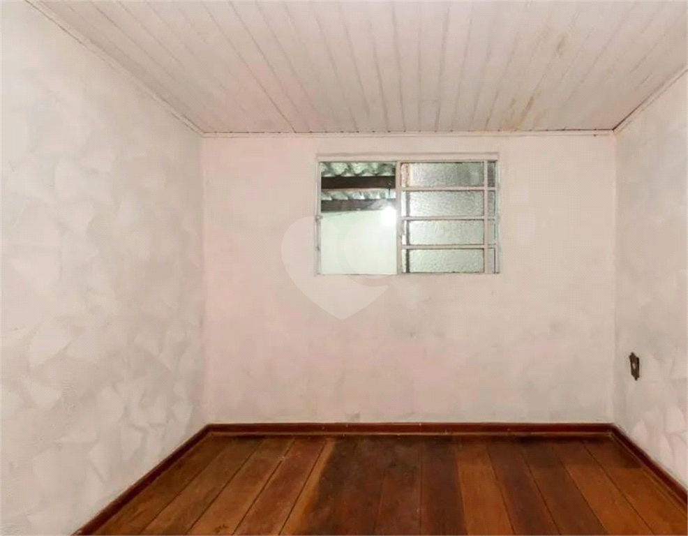 Casa de vila em Santana para locação ou venda.