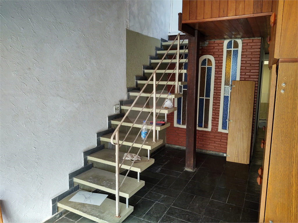 Casa de vila em Santana para locação ou venda.