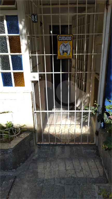 Casa de vila em Santana para locação ou venda.