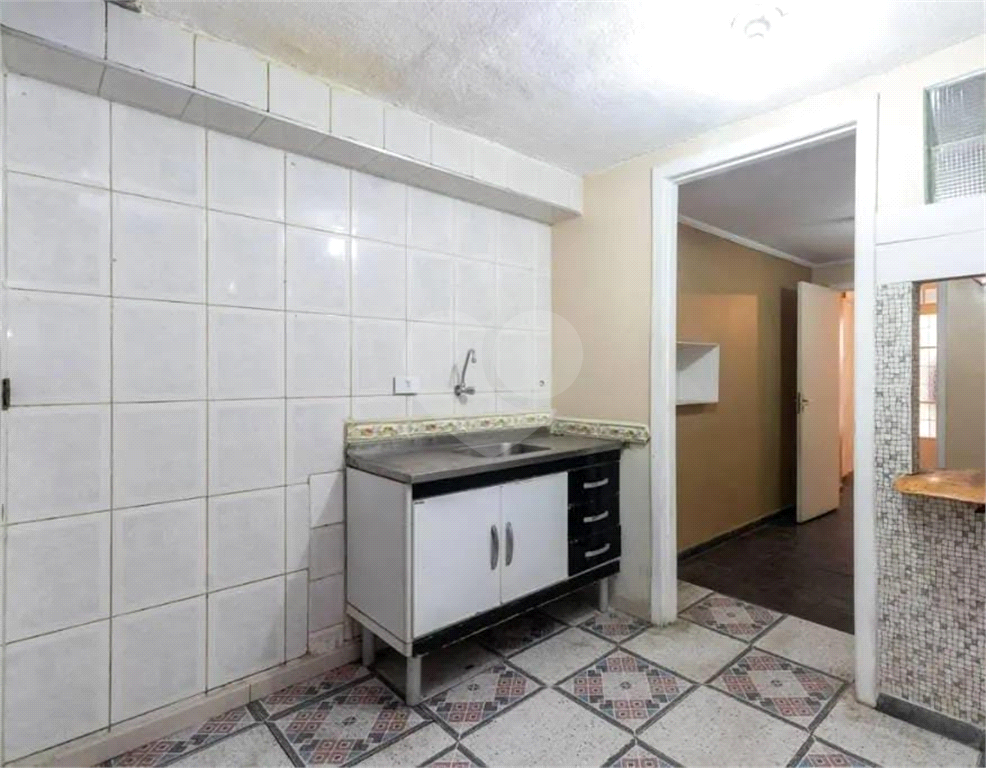 Casa de vila em Santana para locação ou venda.