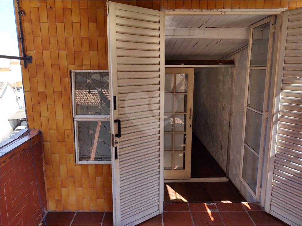 Casa de vila em Santana para locação ou venda.