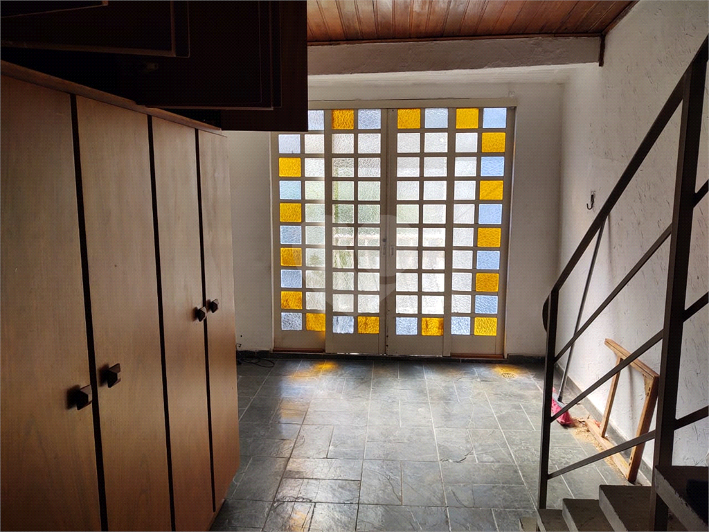 Casa de vila em Santana para locação ou venda.