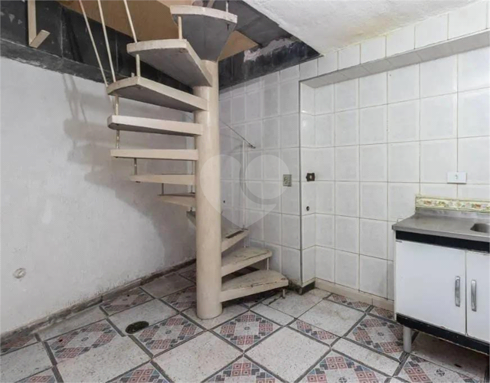 Casa de vila em Santana para locação ou venda.