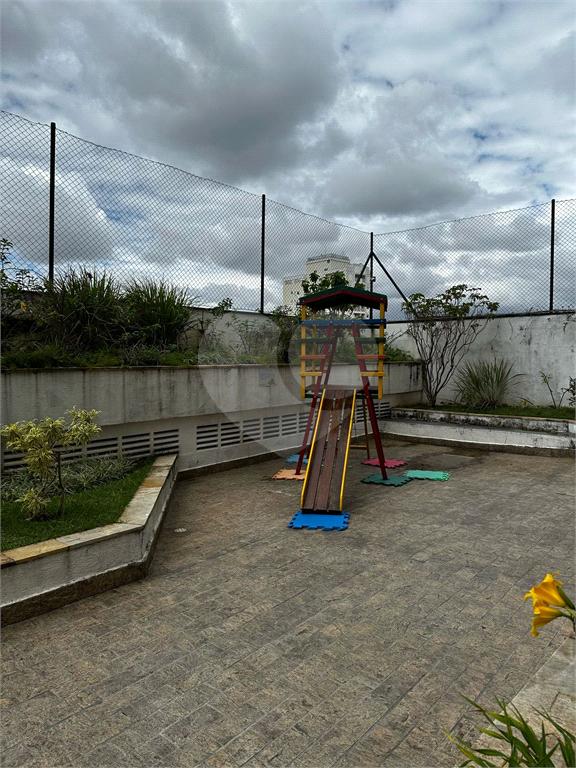 APARTAMENTO em SANTANA