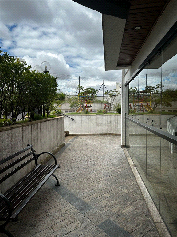 APARTAMENTO em SANTANA
