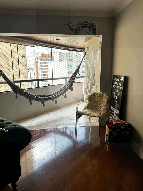 APARTAMENTO em SANTANA
