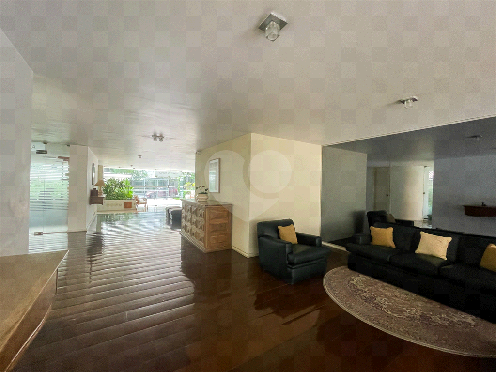APARTAMENTO em PARAÍSO