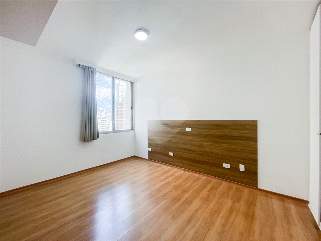APARTAMENTO em PARAÍSO
