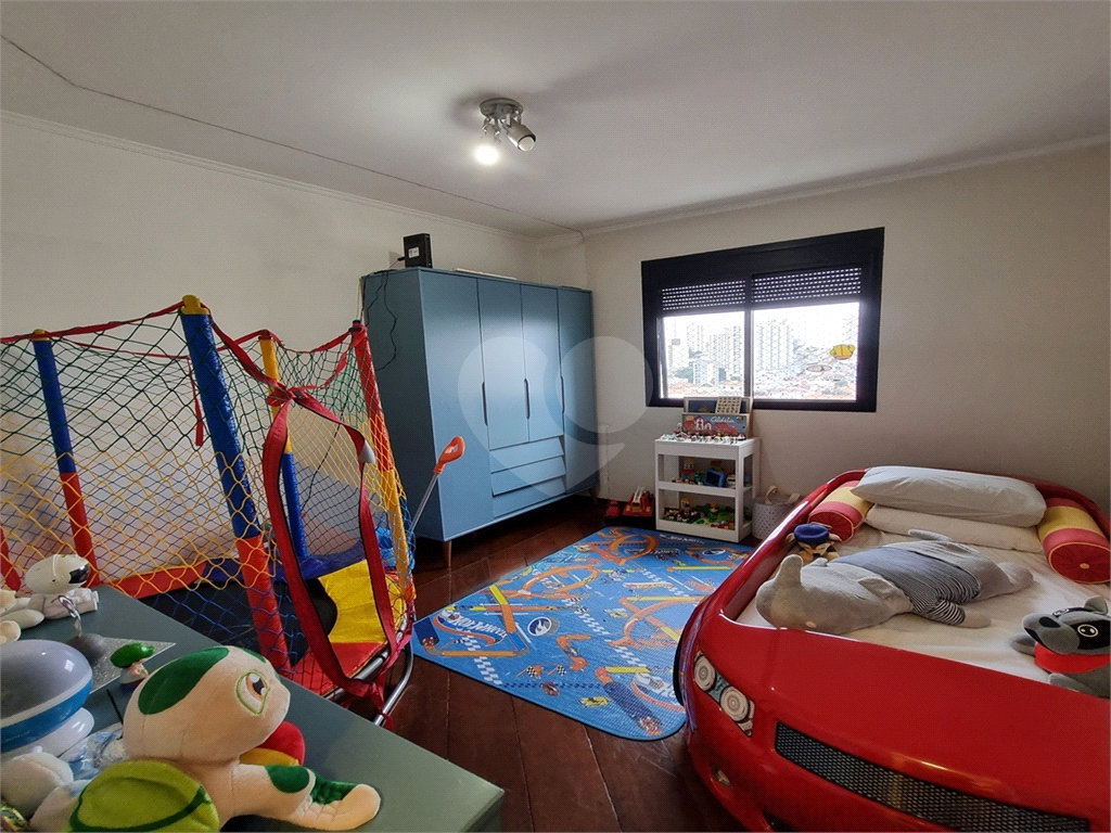 Apartamento para locação ou venda, Santa Teresinha,  143 metros, 4 quartos sendo 1 suíte, 2 vagas e lazer. 