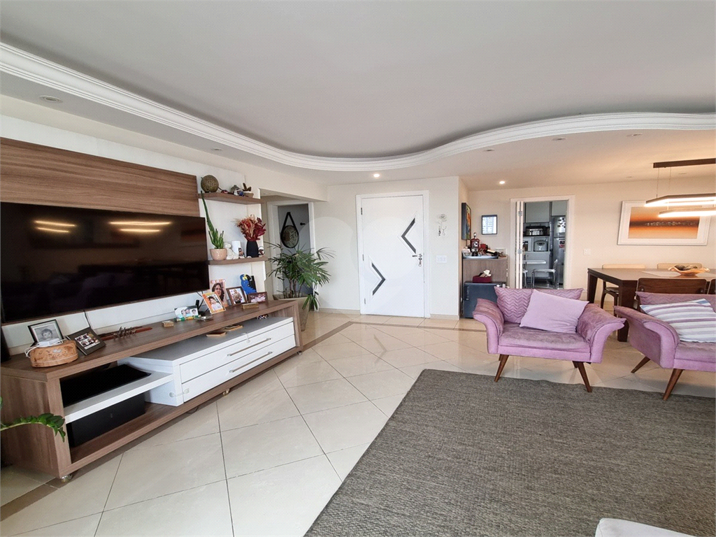 Apartamento para locação ou venda, Santa Teresinha,  143 metros, 4 quartos sendo 1 suíte, 2 vagas e lazer. 