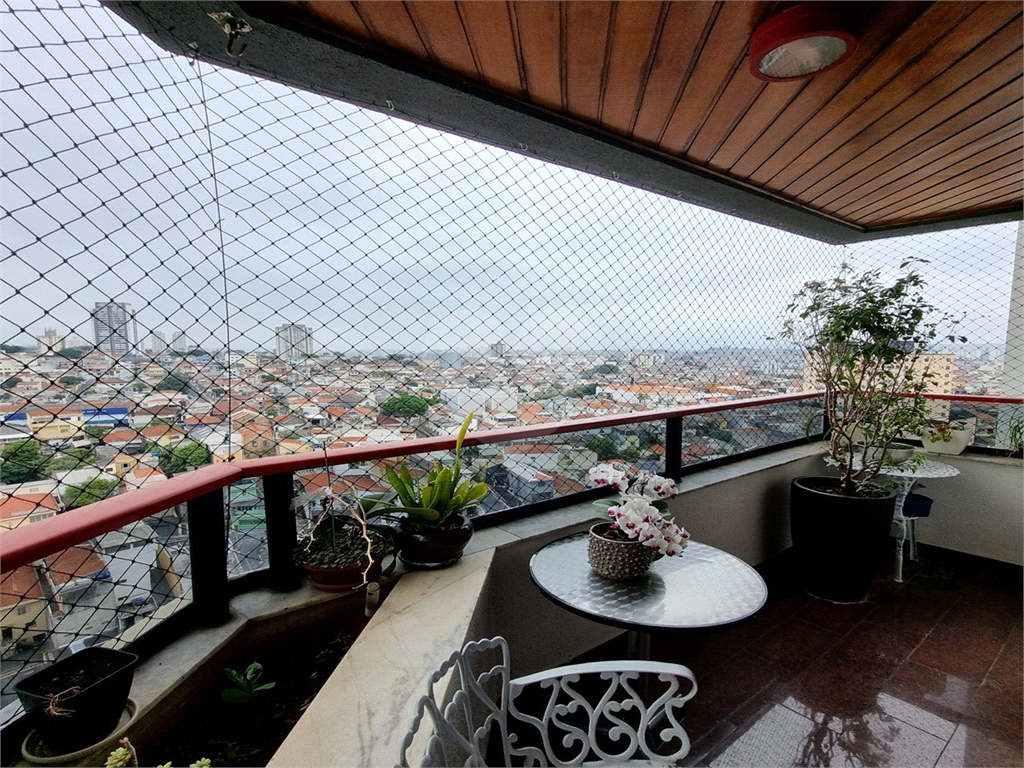 Apartamento para locação ou venda, Santa Teresinha,  143 metros, 4 quartos sendo 1 suíte, 2 vagas e lazer. 