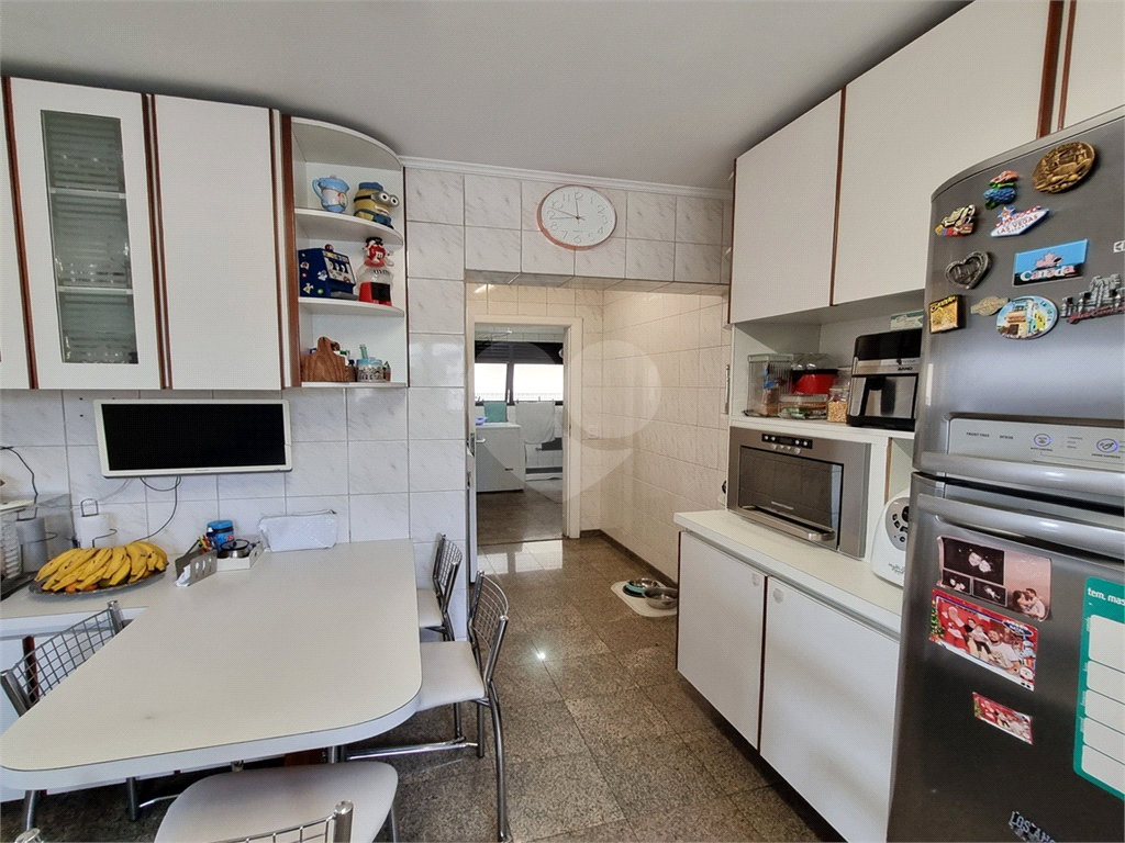 Apartamento para locação ou venda, Santa Teresinha,  143 metros, 4 quartos sendo 1 suíte, 2 vagas e lazer. 