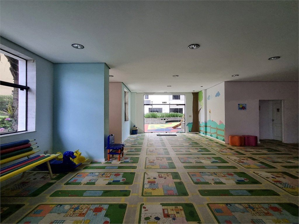 Apartamento para locação ou venda, Santa Teresinha,  143 metros, 4 quartos sendo 1 suíte, 2 vagas e lazer. 