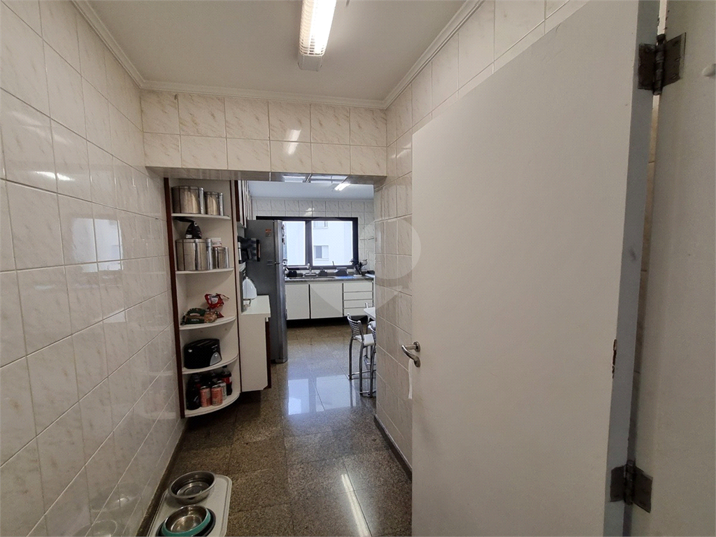 Apartamento para locação ou venda, Santa Teresinha,  143 metros, 4 quartos sendo 1 suíte, 2 vagas e lazer. 